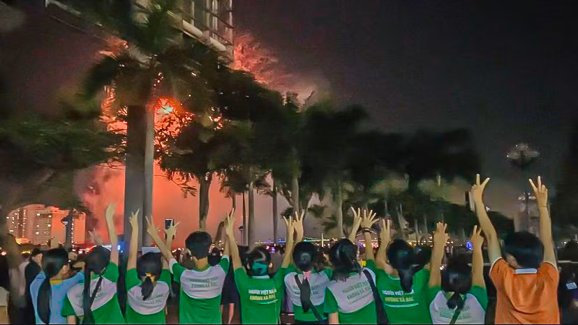 “Chúng mình mong muốn góp một phần nhỏ bé trong việc giữ gìn nét đẹp văn minh đô thị, hỗ trợ đơn vị môi trường dọn dẹp thu gom, phân loại rác, đồng thời tuyên truyền ý thức bảo vệ môi trường tới người dân, khách thập phương khi ghé thăm Đà Nẵng”, anh Trọng chia sẻ.