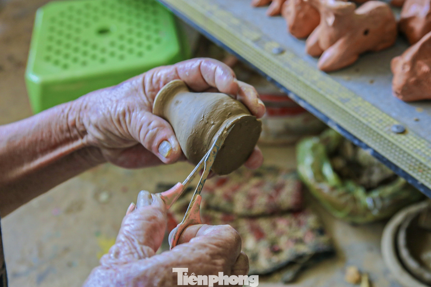 ... và tự tay làm ra các sản phẩm cho riêng mình.