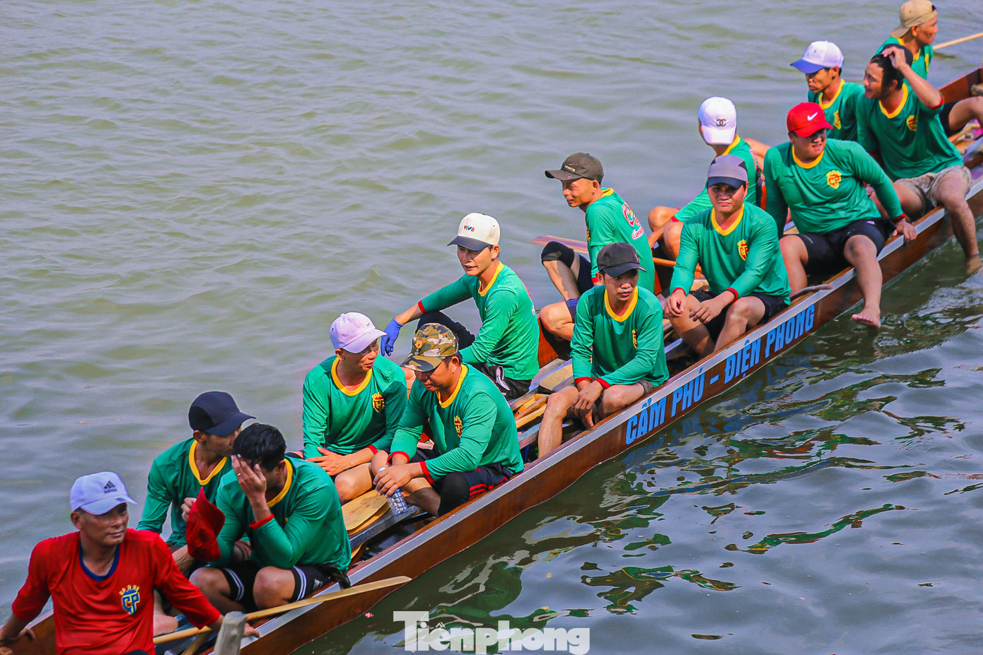Giải đua thuyền truyền thống trên sông Hàn là hoạt động văn hóa - thể thao được tổ chức hằng năm. Giải đua thuyền là nét truyền thống văn hóa đẹp trong đời sống của người dân Đà Nẵng và góp phần quảng bá hình ảnh du lịch Đà Nẵng đến du khách trong và ngoài nước.
