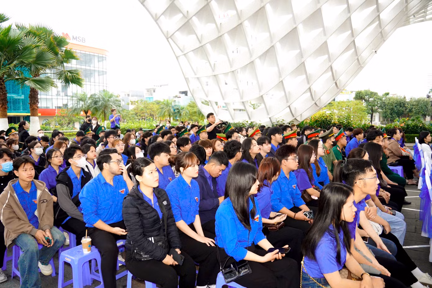 Đông đảo đoàn viên thanh niên tại Đà Nẵng đến tham gia lễ phát động.