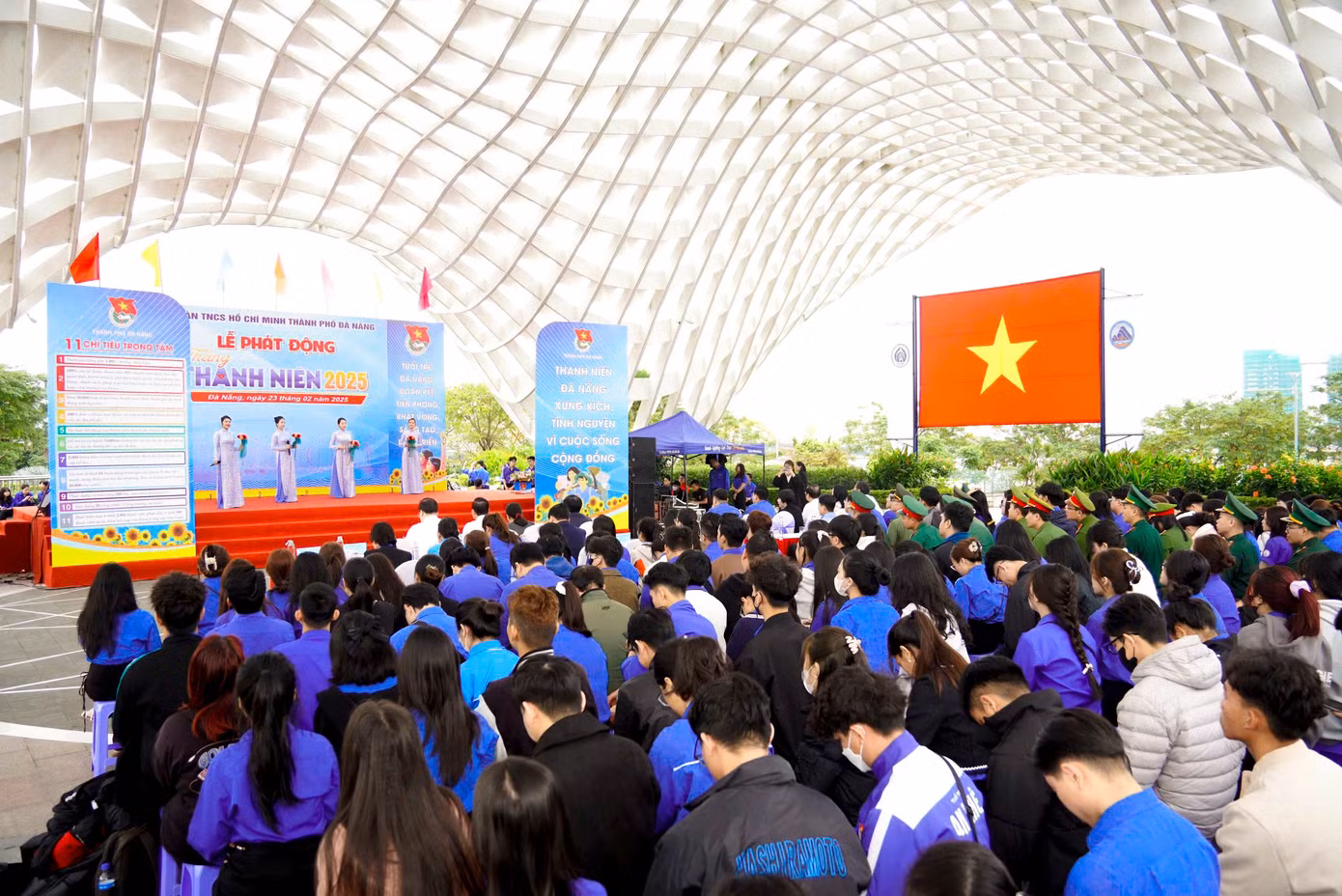 Thành Đoàn tổ chức ra mắt 6 đội hình thanh niên tình nguyện trong Tháng Thanh niên năm 2025. Đồng thời phát động đợt thi đua thực hiện tốt các công trình, phần việc thanh niên.