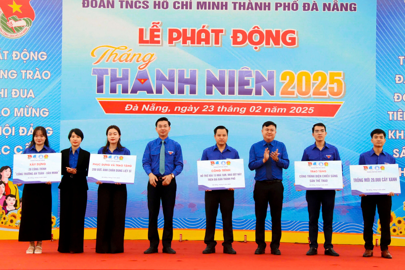 Tại buổi lễ, Thành Đoàn Đà Nẵng đã công bố 11 chỉ tiêu cơ bản và trao tặng các công trình thanh niên. Ngoài hỗ trợ xóa 15 nhà tạm, nhà dột nát trên địa bàn thành phố, Thành Đoàn cũng trồng mới 20.000 cây xanh, phục dựng và trao tặng 200 bức ảnh chân dung liệt sĩ, xây dựng 28 công trình Cổng trường an toàn – văn minh và công trình điện chiếu sáng sân thể thao.