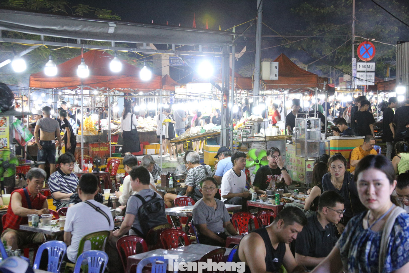 UBND TP. Đà Nẵng giao UBND quận Sơn Trà tiếp thu ý kiến của các đơn vị góp ý, hoàn chỉnh phương án tổ chức chợ đêm Sơn Trà giai đoạn 2, gửi Sở TN&amp;MT để tổng hợp vào phương án đấu giá cho thuê mặt bằng có thời hạn tại địa điểm mới, báo cáo UBND thành phố trước 20/7/2024 để làm cơ sở triển khai.