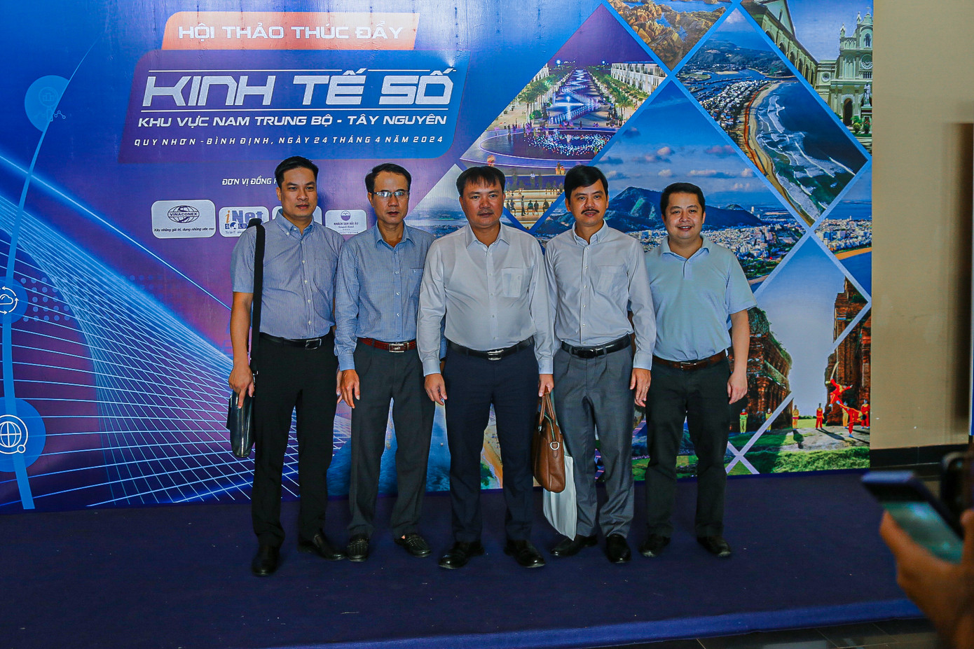 Hội thảo thu hút đông đảo đại biểu, chuyên gia của nhiều tỉnh thành về tham dự.