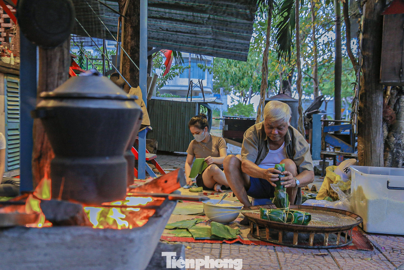 Đây không chỉ thể hiện sự đoàn kết, tinh thần sẻ chia mà còn mang đến sự ấm áp và động viên cho những người dân đang gặp khó khăn đang trong cơn bão lũ.
