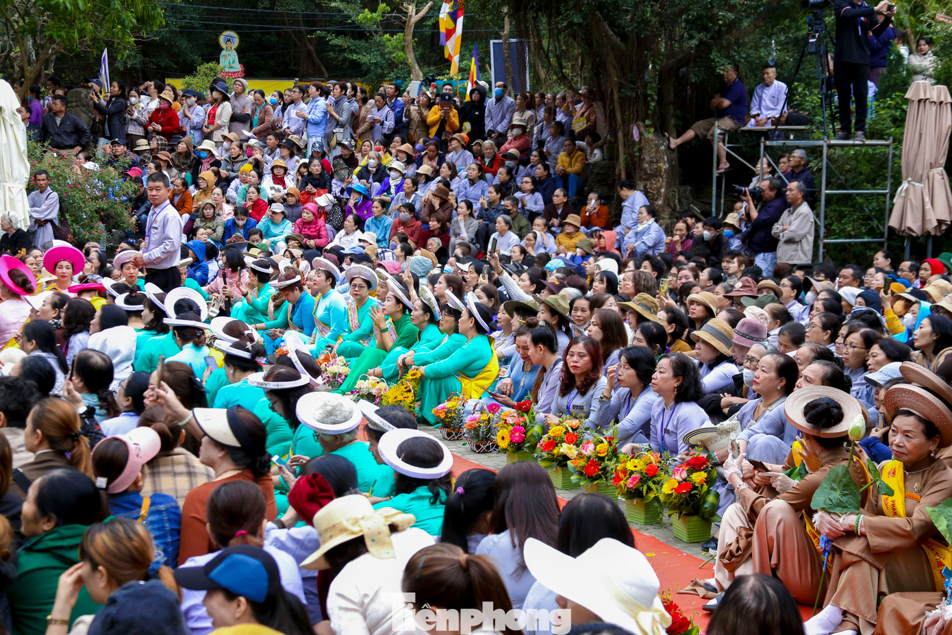 Lễ hóa trang Bồ Tát Quán Thế Âm thu hút hàng ngàn phật tử, người dân, du khách... theo dõi, chiêm bái. Với mong muốn lan toả thông điệp về tình thương yêu, hướng lòng thành về Đức Quán Thế Âm, cầu nguyện cho đất nước luôn được hòa bình ấm no, nhân dân an lạc, hạnh phúc. Ngoài việc hóa trang Quán Thế Âm Bồ Tát, tại lễ hội còn có hoạt động hóa trang thành các Tiểu đồng, các vị Bồ Tát khác và các Tiên nữ cùng Tứ Thiên Vương theo hầu.