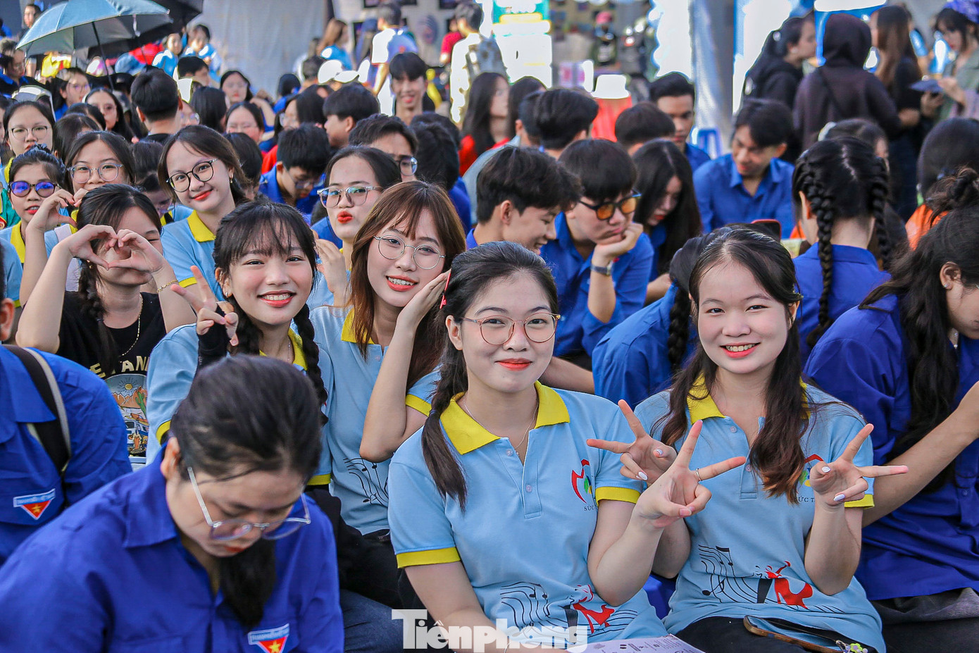 Hơn 2.000 sinh viên tham dự và hòa mình cùng các hoạt động bổ ích, thú vị tại chương trình.