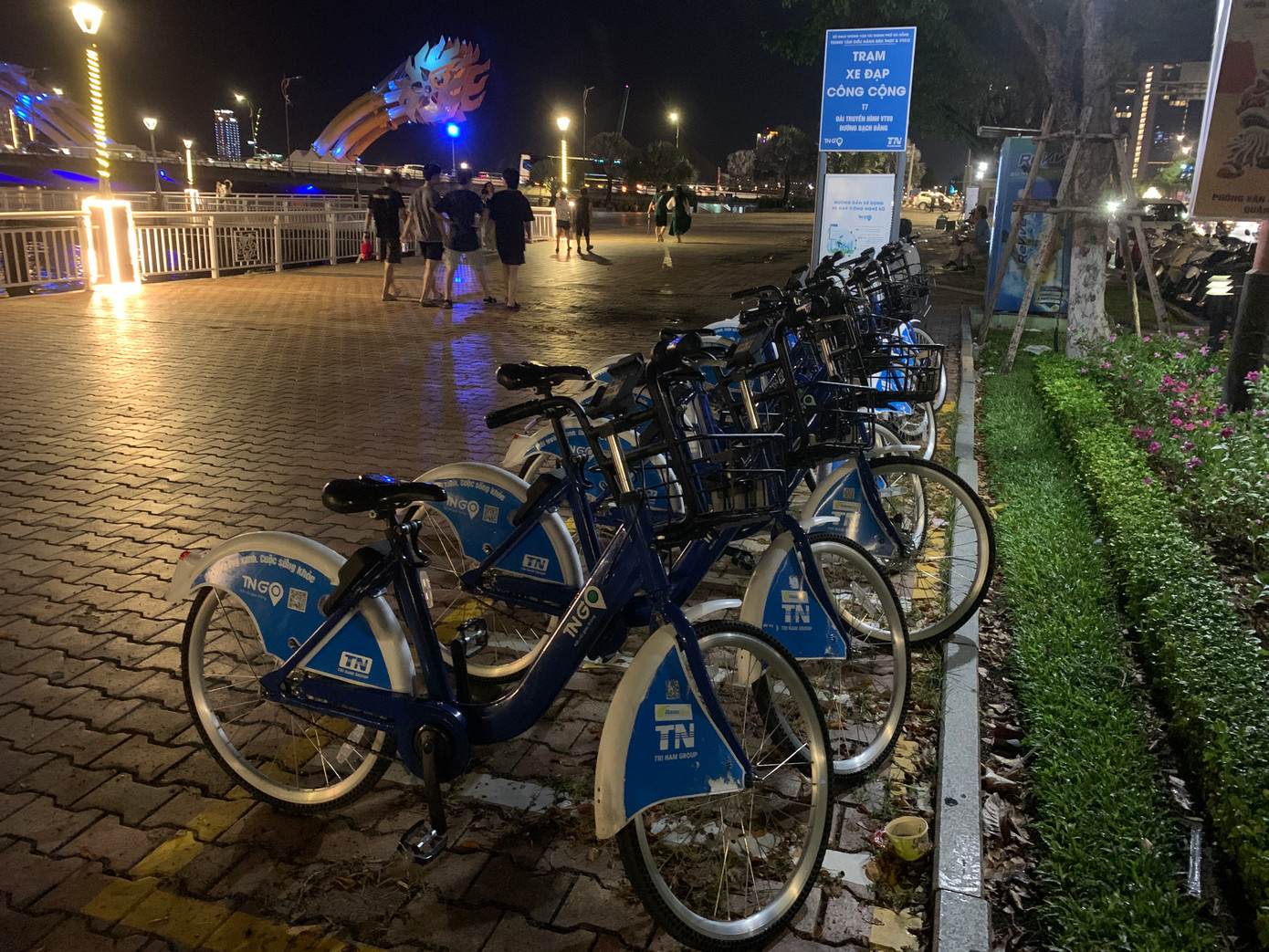 Nhiều người không còn hứng thú chọn sử dụng dịch vụ xe đạp công cộng.