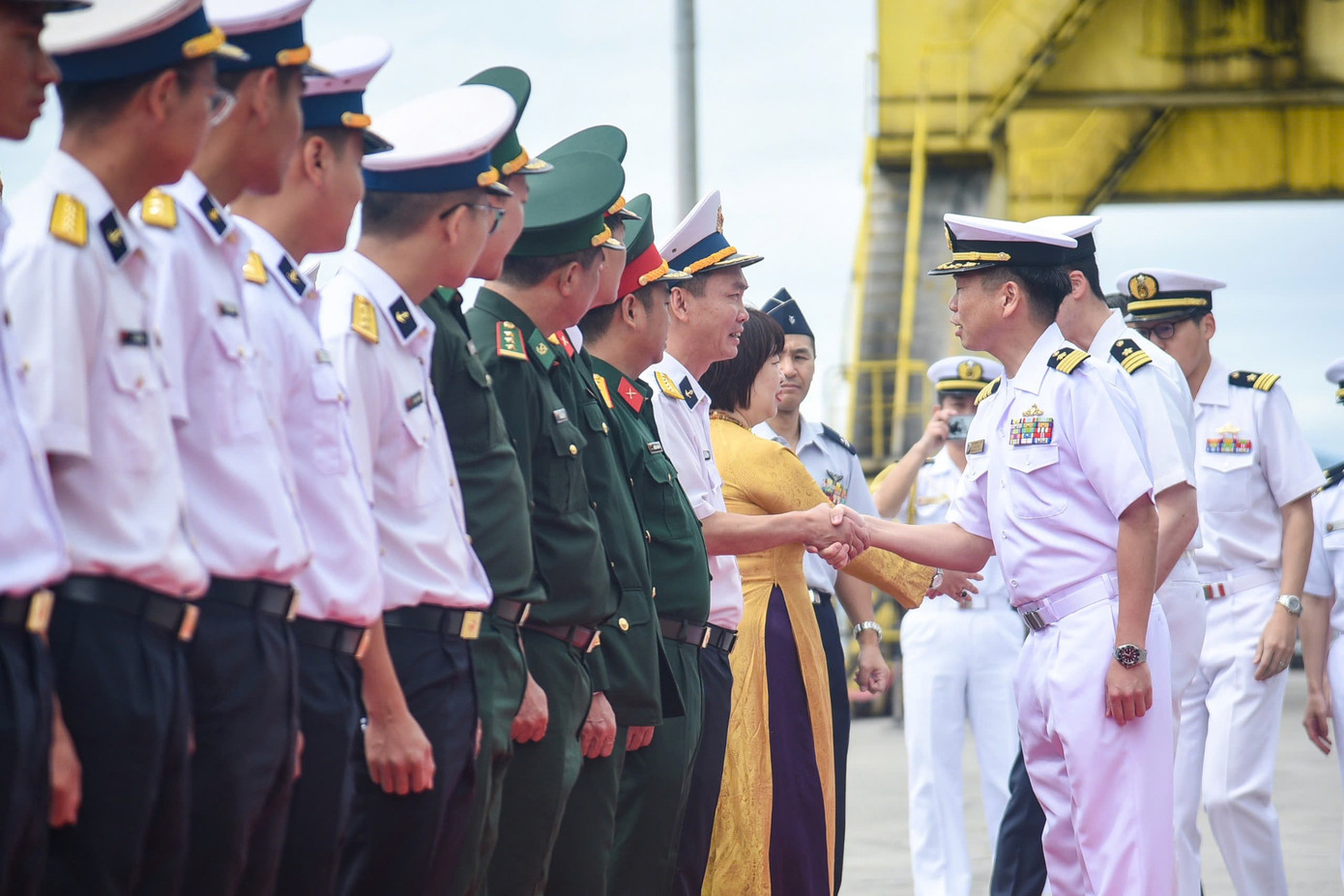 Chuyến thăm lần này tiếp tục khẳng định mối quan hệ hợp tác tốt đẹp giữa Việt Nam và Nhật Bản trong lĩnh vực quốc phòng, đồng thời mở ra nhiều cơ hội hợp tác song phương trong tương lai. Chuyến thăm lần này tiếp tục khẳng định mối quan hệ hợp tác tốt đẹp giữa Việt Nam và Nhật Bản trong lĩnh vực quốc phòng, đồng thời mở ra nhiều cơ hội hợp tác song phương trong tương lai.