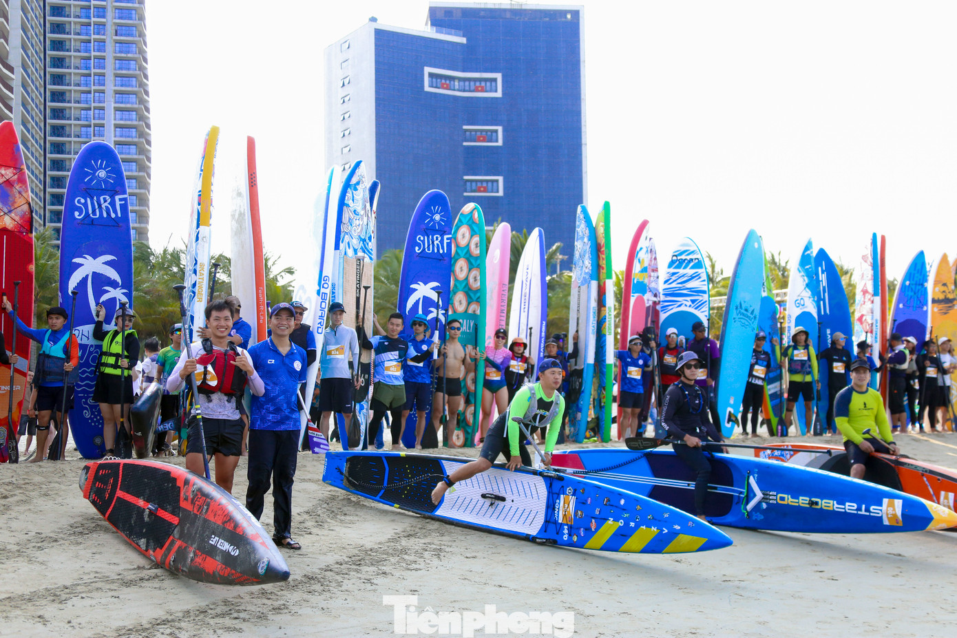 Hội thi quy tụ đông đảo vận động viên nghiệp dư và chuyên nghiệp, tranh tài ở nhiều nội dung như đua tốc độ, giữ thăng bằng và biểu diễn kỹ thuật. Hội thi quy tụ đông đảo vận động viên nghiệp dư và chuyên nghiệp, tranh tài ở nhiều nội dung như đua tốc độ, giữ thăng bằng và biểu diễn kỹ thuật.