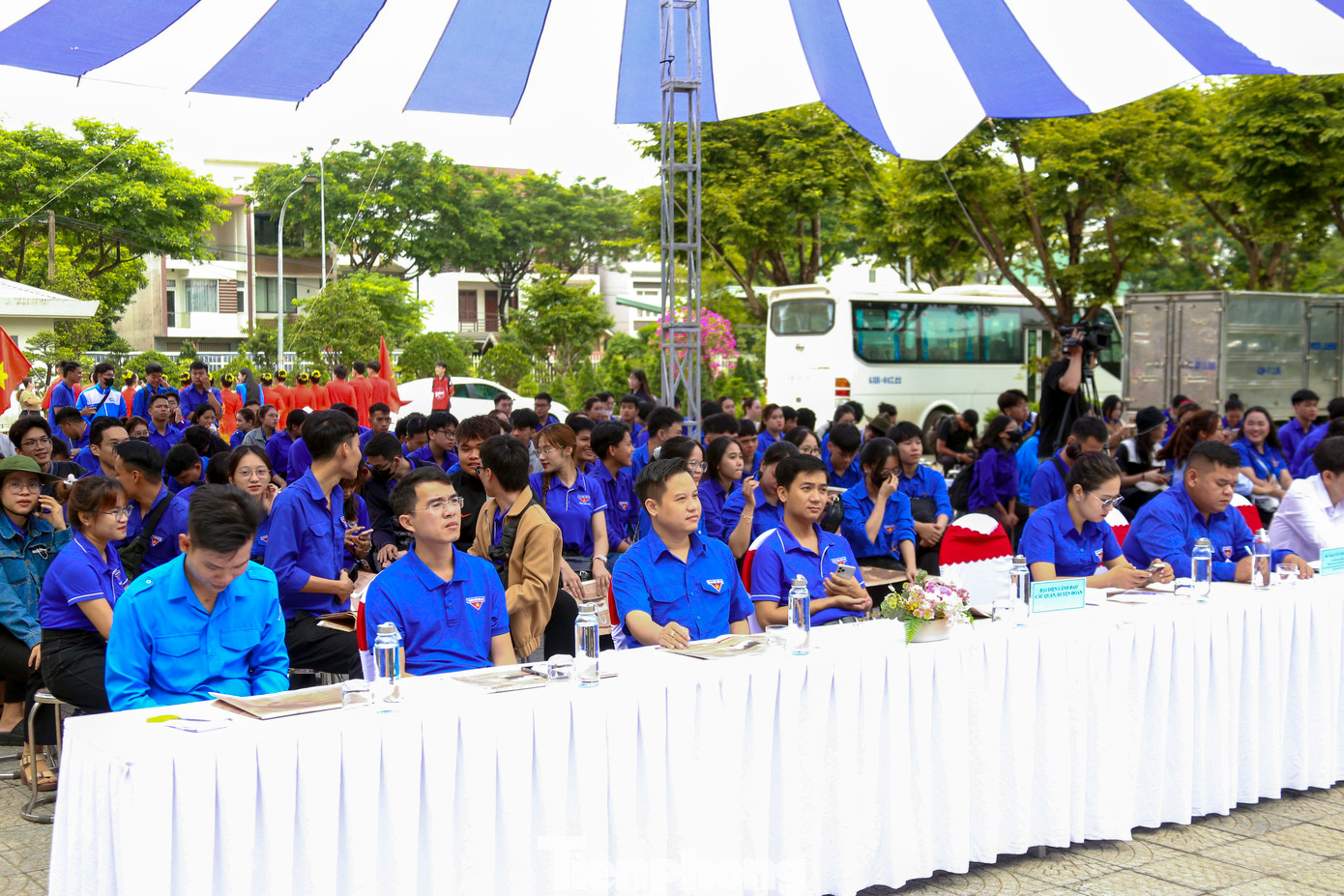 Ngày hội cũng là sân chơi lành mạnh, phát huy vai trò và trách nhiệm của tuổi trẻ trong công tác bảo vệ môi trường, đồng thời chăm lo đời sống văn hóa, tinh thần cho thanh niên tôn giáo. Đây là cơ hội để đoàn viên, thanh niên và thanh niên tôn giáo giao lưu, học hỏi, thắt chặt tinh thần đoàn kết, gắn bó, cùng nhau hành động vì một môi trường xanh, sạch, đẹp. Ảnh: Duy Quốc.