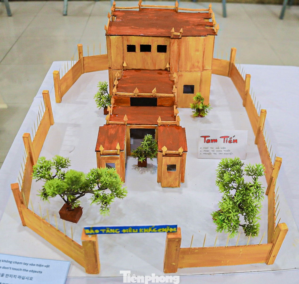 Một số mô hình, đồ cổ được trưng bày tại Bảo tàng Đà Nẵng. Một số mô hình, đồ cổ được trưng bày tại Bảo tàng Đà Nẵng.