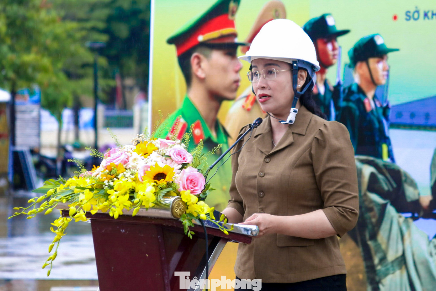 Bà Nguyễn Thị Anh Thi - Phó Chủ tịch UBND thành phố, Trưởng Ban Chỉ đạo ứng phó sự cố bức xạ, hạt nhân thành phố Đà Nẵng cho biết: Trong thời gian qua, một số sự cố bức xạ, hạt nhân đã xảy ra tại nhiều quốc gia trên thế giới, gây ra hậu quả nghiêm trọng đối với con người, tài sản và môi trường. Những sự cố này không chỉ để lại tác động lâu dài đến sức khỏe cộng đồng mà còn ảnh hưởng sâu rộng đến tâm lý xã hội và trật tự an ninh.