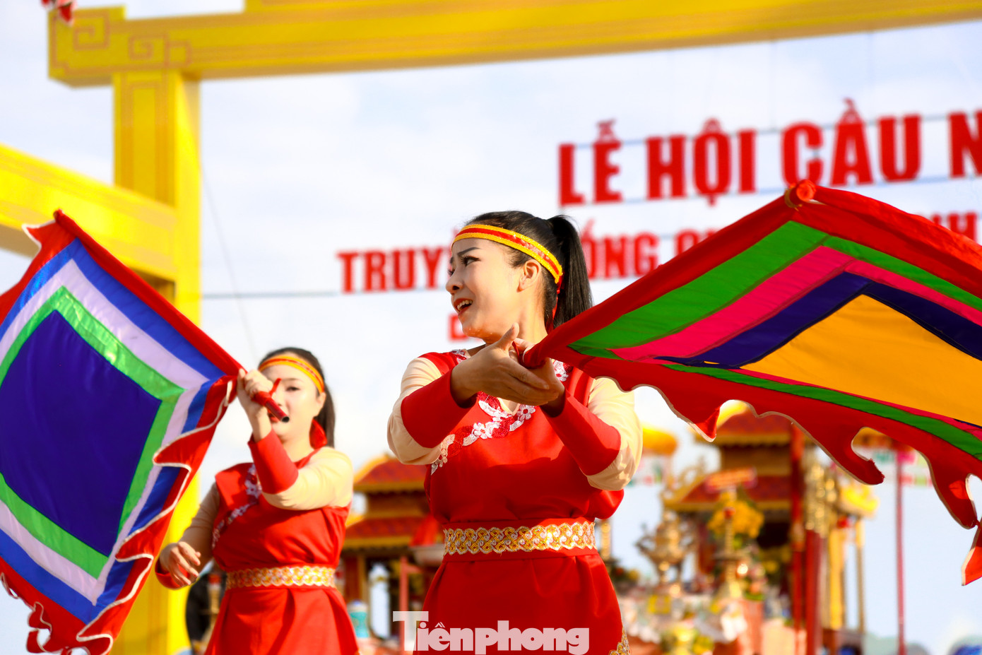 Lễ hội cầu cho mưa thuận gió hòa, cầu một mùa đánh bắt cá thắng lợi, những chiếc thuyền sẽ hanh thông vượt sóng, những mẻ cá bội thu nườm nượp đổ về, đời sống nhân dân được bình yên, no ấm.