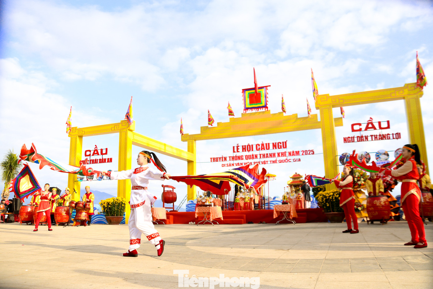 Lễ hội Cầu ngư là một trong những lễ hội truyền thống lâu đời, là sản phẩm đặc trưng của cộng đồng cư dân vùng biển Trung Bộ và Nam Bộ Việt Nam. Lễ hội gắn với tín ngưỡng thờ Cúng Thần Nam Hải lấy hình tượng cá Ông - vị thần biển hộ mệnh của ngư dân.