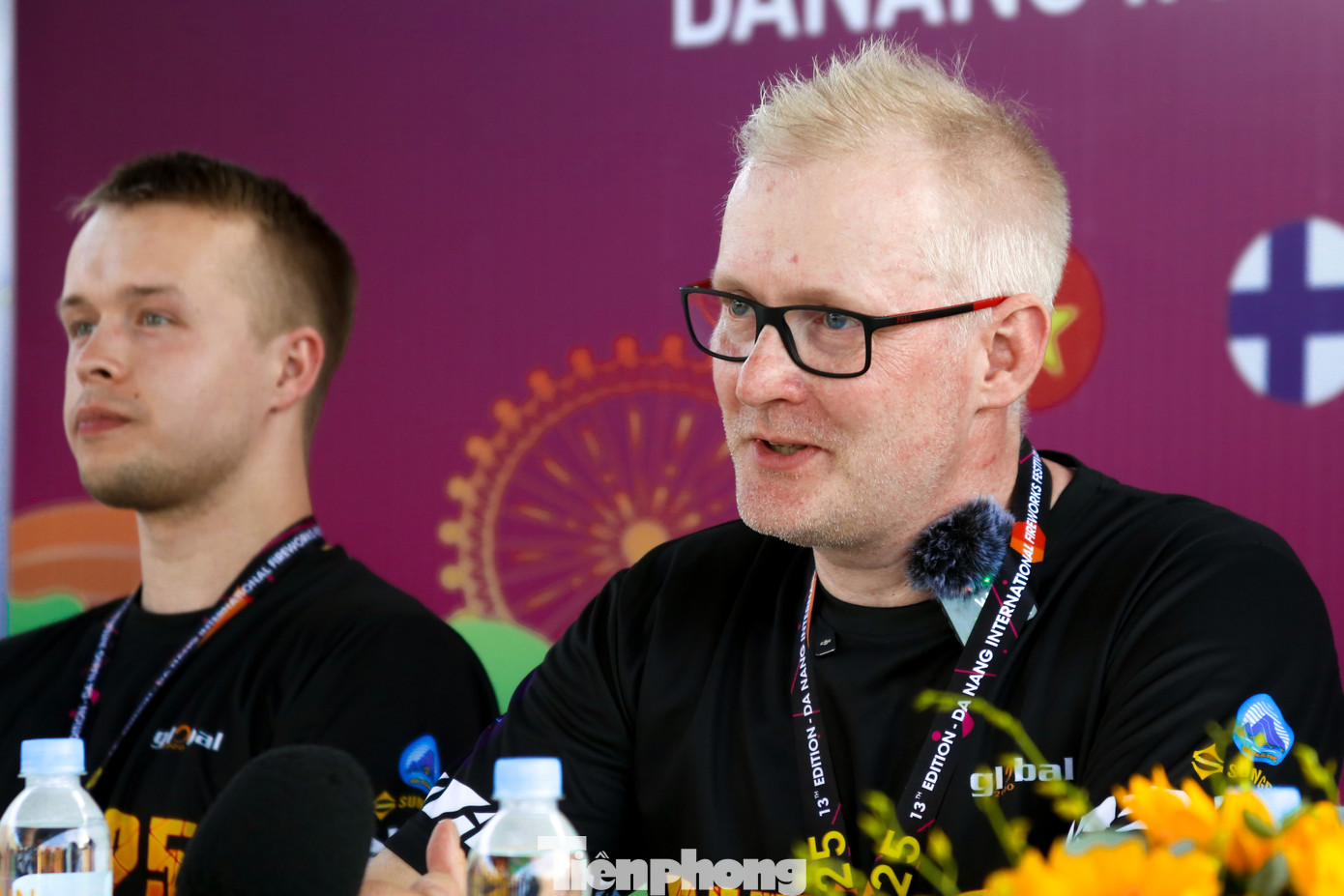 &quot;Đây không chỉ là một buổi trình diễn pháo hoa. Đây là thông điệp bằng lửa, là lễ tôn vinh nghệ thuật, sự kết nối và là khởi đầu cho một kỷ nguyên mới&quot;, ông Johan Erik Hollaender - đội trưởng đội Phần Lan - chia sẻ.