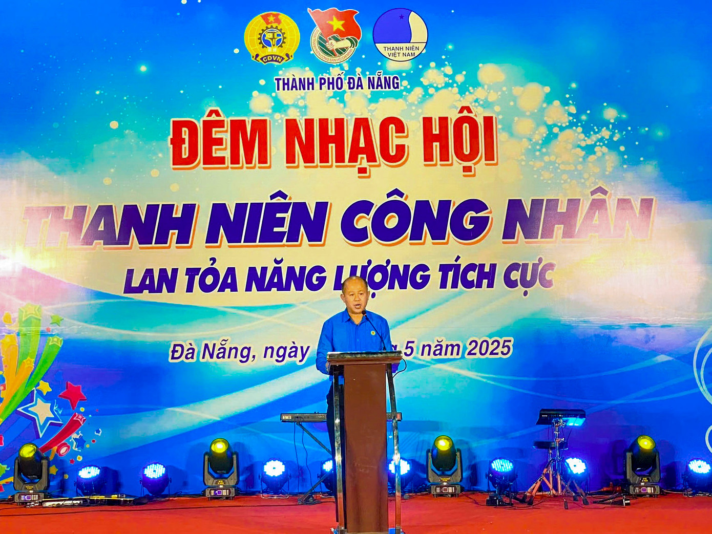 Ông Lê Văn Đại - Phó Chủ tịch Liên đoàn Lao động thành phố Đà Nẵng, nhấn mạnh: Thanh niên công nhân là lực lượng trẻ, năng động, giữ vai trò quan trọng trong sự phát triển kinh tế - xã hội của thành phố. Với sức trẻ, tinh thần sáng tạo và ý thức trách nhiệm, các bạn đã và đang đóng góp tích cực vào việc xây dựng những giá trị mới tại các khu công nghiệp, khu chế xuất cũng như trong nhiều lĩnh vực sản xuất và dịch vụ khác.