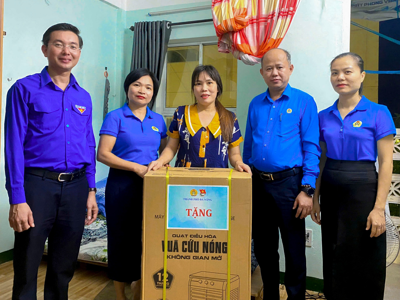 Những phần quà không chỉ mang ý nghĩa hỗ trợ vật chất mà còn thể hiện sự quan tâm, sẻ chia của các tổ chức đối với đời sống của thanh niên công nhân.