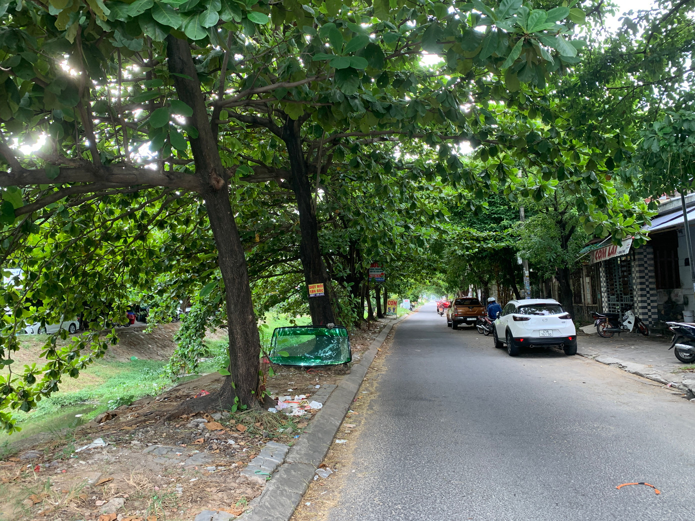 Tuyến đường Hồng Thái – Tân Trào cũng sẽ được nghiên cứu, mở rộng lòng đường từ 5,5m lên 7,5m. Đồng thời, hai bên tuyến kênh sẽ được tạo công viên công cộng để người dân có nơi hoạt động thể thao, vui chơi và sinh hoạt.