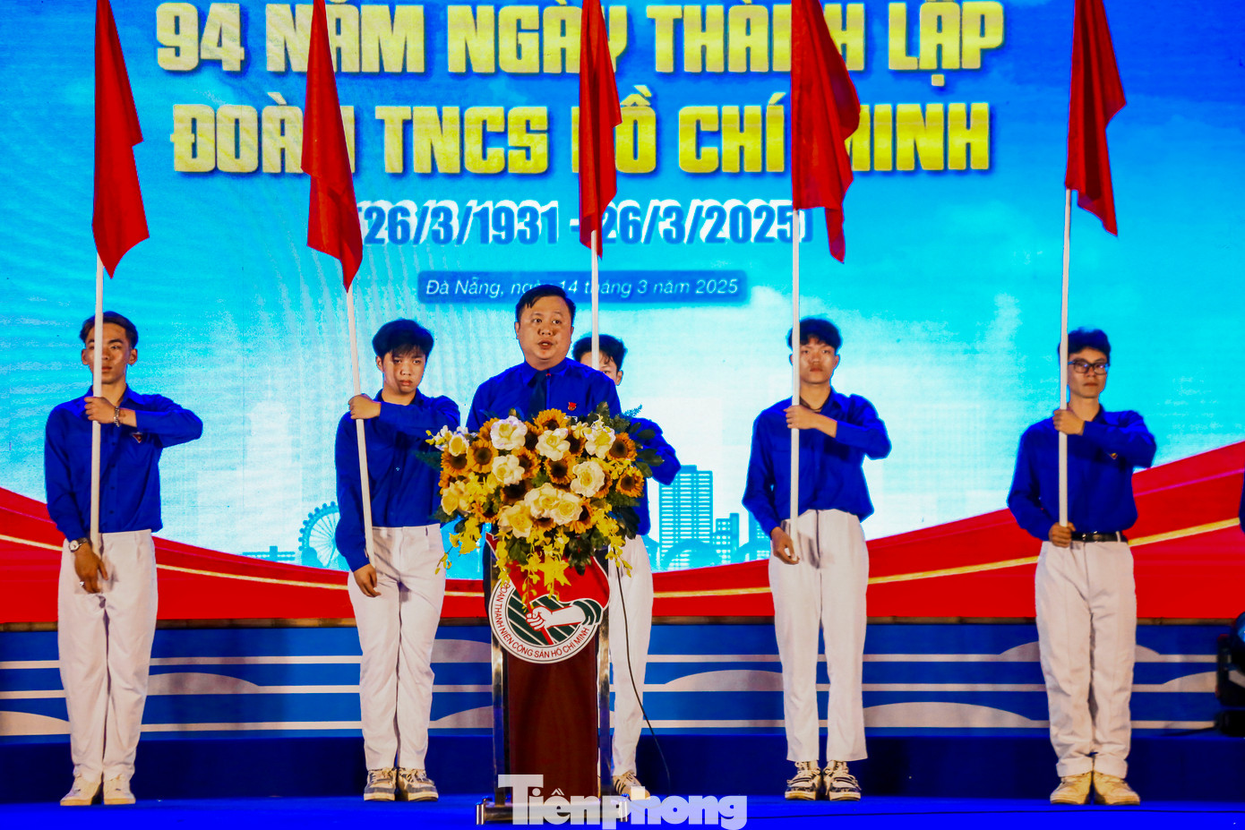 Anh Lê Công Hùng - Bí thư Thành Đoàn Đà Nẵng phát biểu tại chương trình.