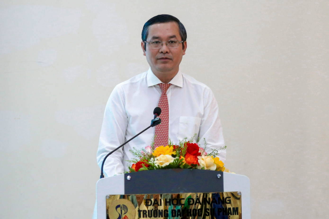 Ông Nguyễn Văn Phúc - Thứ trưởng Bộ Giáo dục và Đào tạo cho biết: Ngày Môi trường Thế giới 2025 với chủ đề “Chống ô nhiễm nhựa” là dịp khẳng định quyết tâm chung tay vì môi trường xanh - sạch - bền vững. Kêu gọi toàn cầu hành động trước thách thức rác thải nhựa, mối nguy hại lớn với hệ sinh thái, sức khỏe cộng đồng và tương lai hành tinh.