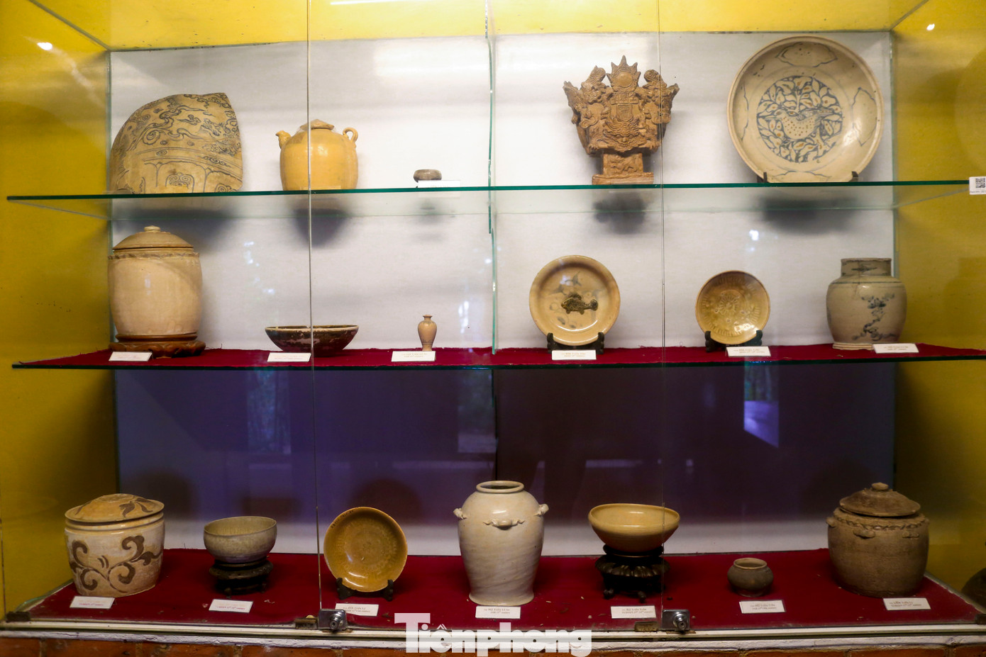 Đến đây, du khách được chiêm ngưỡng các bộ sưu tập về văn hoá Sa Huỳnh, bộ sưu tập gốm Chămpa, gốm sứ mậu dịch, gốm thời cổ đại được tìm thấy tại Trà Kiệu (Quảng Nam), đây cũng là điểm thu hút sự quan tâm đặc biệt của các nhà khảo cổ học trong và ngoài nước nghiên cứu về lịch sử và kiến trúc.