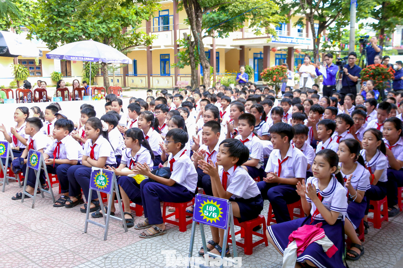 Mô hình &apos;Chuyến xe kế hoạch nhỏ – Phân loại rác thải, gây quỹ giúp bạn&apos; đã được triển khai tại 40 trường tiểu học trên địa bàn thành phố, đảm bảo đầy đủ nội dung và góp phần nâng cao nhận thức của thanh thiếu nhi về việc phân loại, giảm thiểu rác thải. Qua đó, mô hình góp phần thay đổi thói quen, hình thành hành động tích cực trong bảo vệ môi trường học đường.