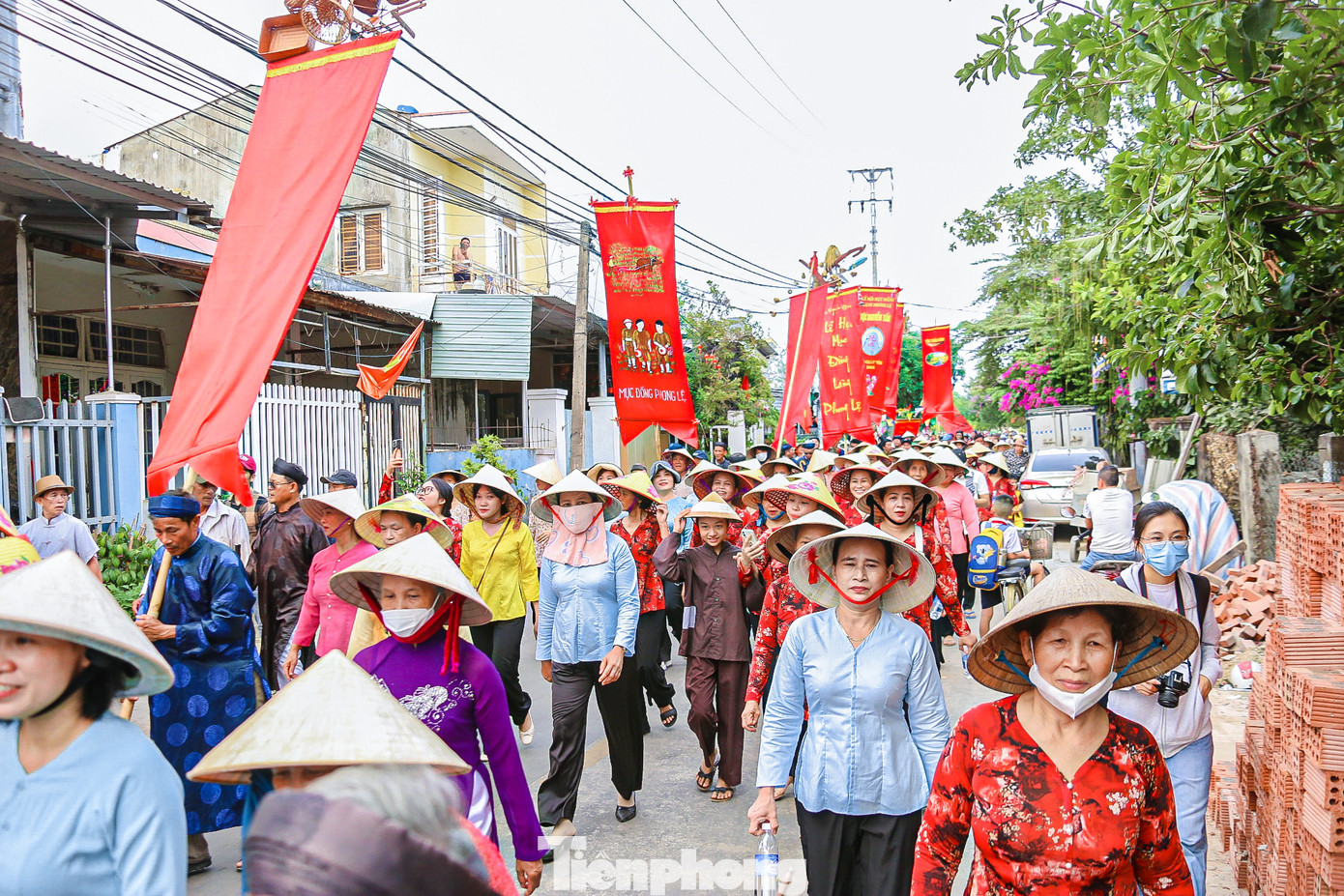 Lễ hội thu hút đông đảo người dân tham gia.
