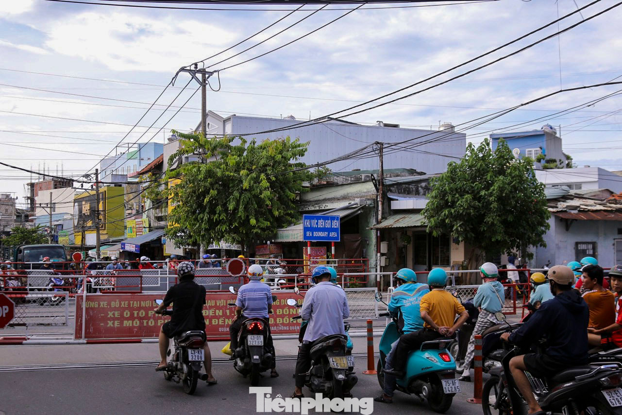 Việc di dời ga Đà Nẵng ra khỏi nội đô giúp giảm cảnh ùn tắc giao thông, đồng thời tạo quỹ đất để tái thiết đô thị, kết nối các tuyến đường quan trọng để phát triển kinh tế - xã hội. Việc di dời ga Đà Nẵng ra khỏi nội đô giúp giảm cảnh ùn tắc giao thông, đồng thời tạo quỹ đất để tái thiết đô thị, kết nối các tuyến đường quan trọng để phát triển kinh tế - xã hội.