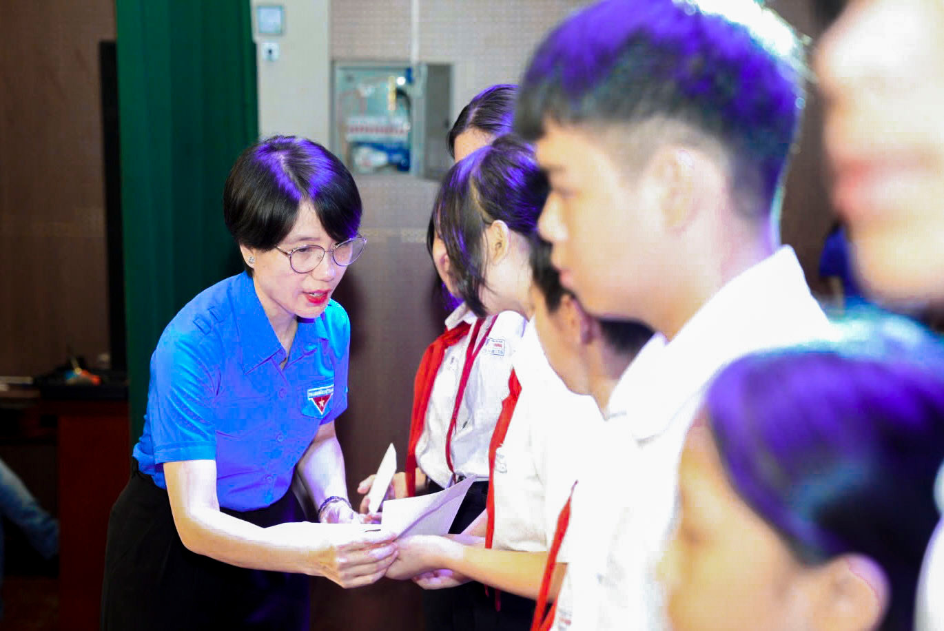 “Chúng tôi mong muốn rằng, mỗi hoạt động trong Ngày hội tuổi thơ không chỉ mang đến niềm vui trước mắt mà còn khơi gợi ước mơ, truyền động lực để các em vững vàng hơn trong hành trình vượt khó vươn lên. Đoàn Thanh niên sẽ tiếp tục đồng hành cùng các em bằng nhiều chương trình thiết thực trong thời gian tới”, chị Thảo nhấn mạnh.