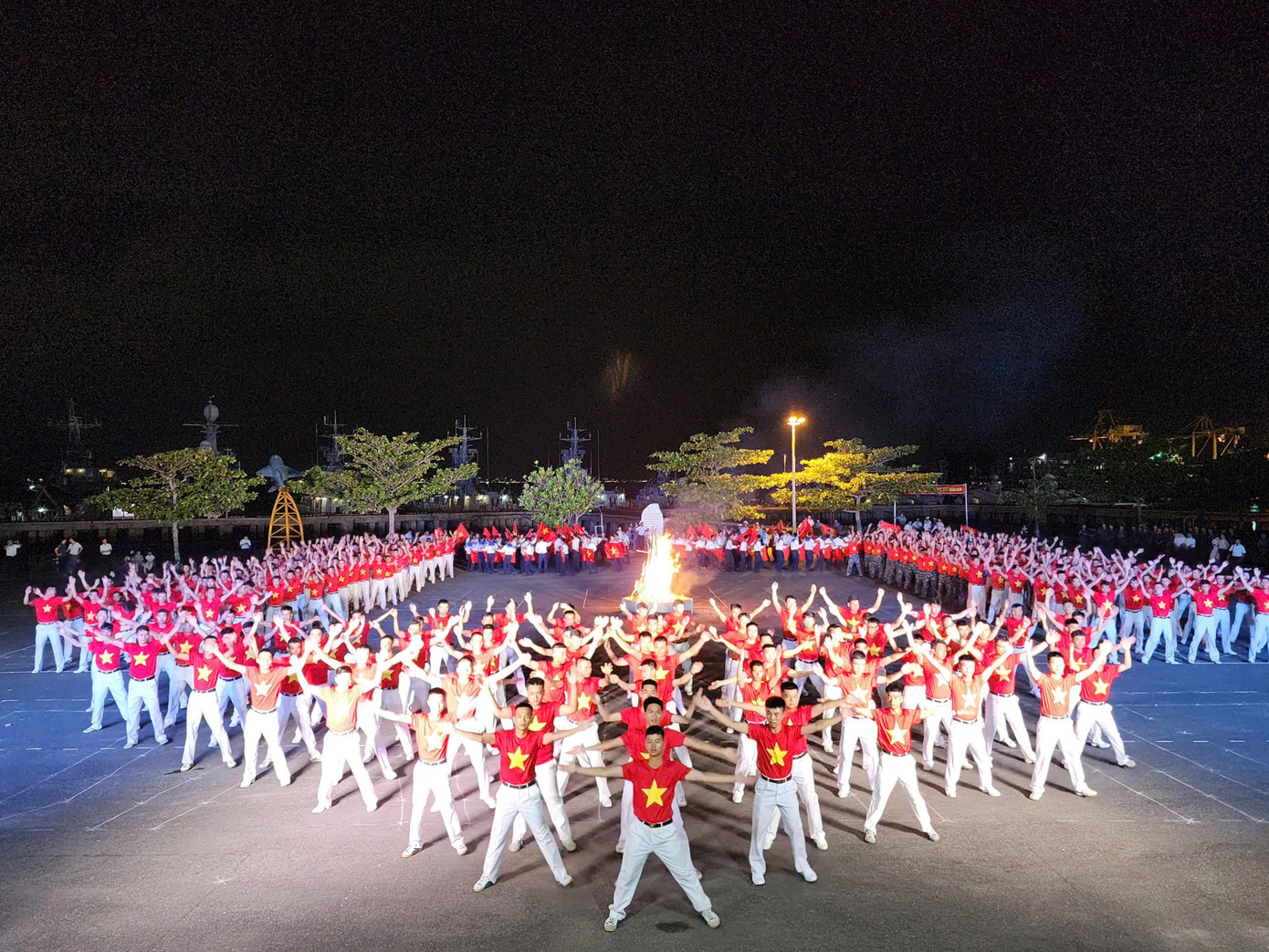 Vùng 3 Hải quân tổ chức chương trình &quot;Dạ hội Thanh niên&quot; vào tối 30/5.