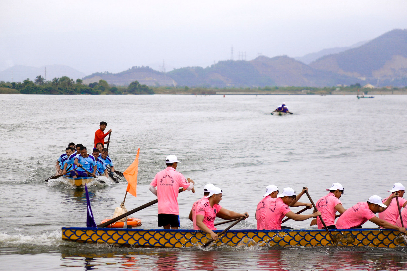 Ông Nguyễn Nhường - Phó Chủ tịch UBND quận Liên Chiểu cho biết: "Giải đua thuyền truyền thống quận Liên Chiểu đã tổ chức gần 15 năm qua đã trở thành món ăn tinh thần không thể thiếu mỗi dịp tết đến xuân về. Mỗi mùa lễ hội đi qua là sự tiếp nối các thế hệ tiếp tục giữ gìn và bảo tồn một giá trị văn hóa truyền thống quý báu của quê hương Liên Chiểu, cầu cho quốc thái dân an, cầu cho mưa thuận gió hòa, nhân dân bình an, mùa màng tươi tốt, đồng thời duy trì và nâng cao sức khỏe phục vụ lao động sản xuất".