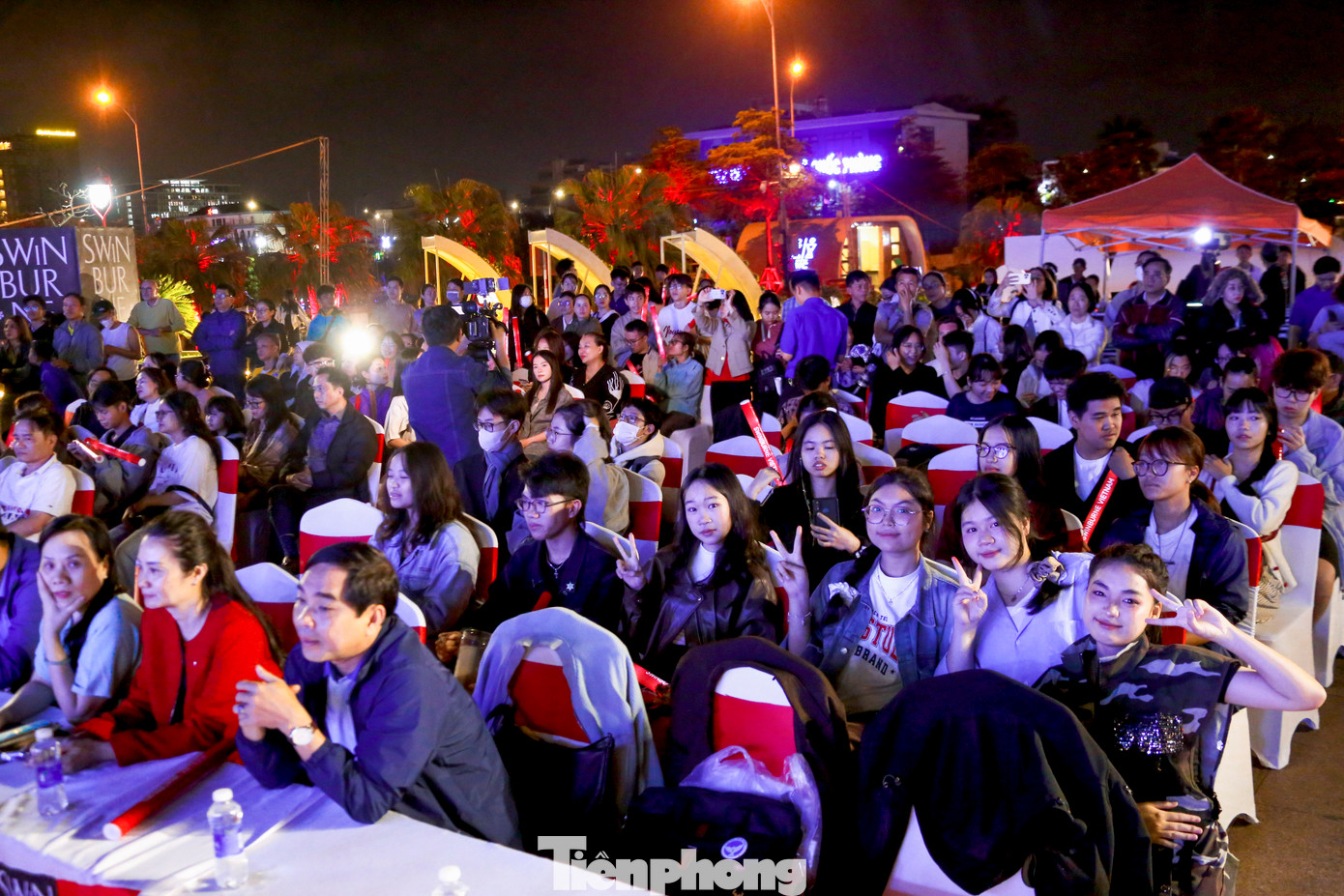 Cuộc thi thu hút đông đảo học sinh, đoàn viên thanh niên trên địa bàn thành phố tham gia, với đa dạng các tiết mục như ca hát, nhảy, múa.