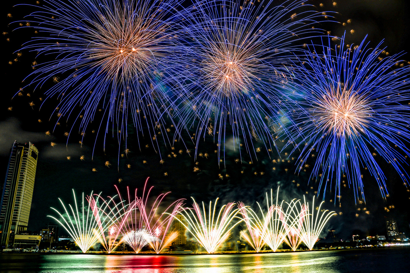 Phần kết đội Anh đưa khán giả trở về với những tuyệt phẩm vượt thời gian.