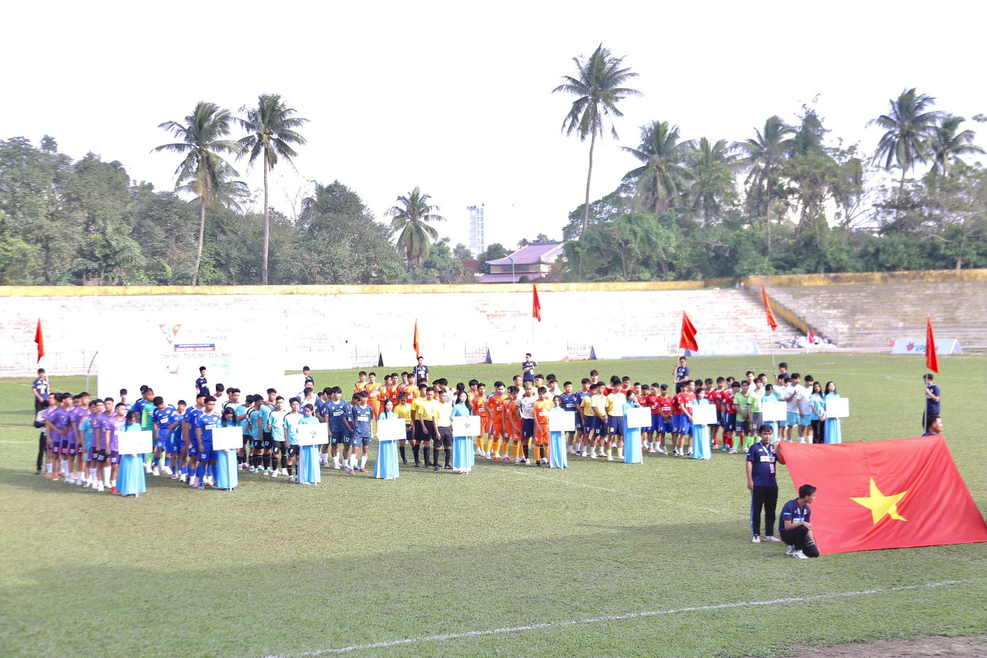 Khai mạc giải bóng đá Thanh Niên sinh viên Việt Nam lần III - 2025 cúp THACO tại Đà Nẵng. Khai mạc giải bóng đá Thanh Niên sinh viên Việt Nam lần III - 2025 cúp THACO tại Đà Nẵng.