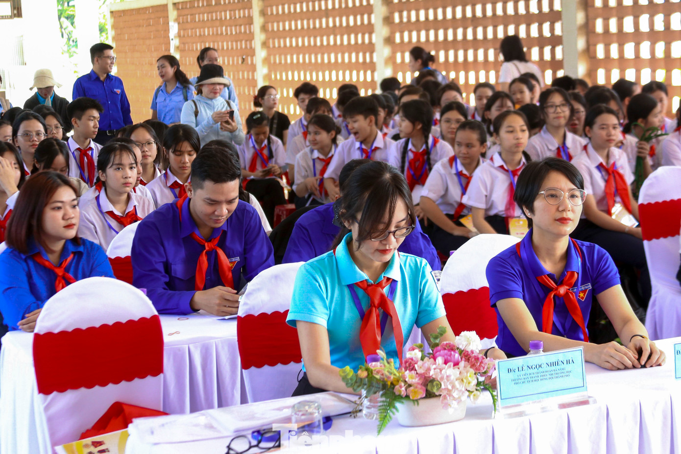 Chào mừng thành công Đại hội Cháu ngoan Bác Hồ thành phố Đà Nẵng lần thứ V và hướng đến Đại hội Cháu ngoan Bác Hồ toàn quốc lần thứ X - năm 2025. Ban Thường vụ Thành Đoàn, Hội đồng Đội thành phố và Cung Thiếu nhi Đà Nẵng phối hợp tổ chức hội thi "Thủ lĩnh Khăn quàng đỏ - Hoa thơm dâng Bác, kết nối non sông". Chào mừng thành công Đại hội Cháu ngoan Bác Hồ thành phố Đà Nẵng lần thứ V và hướng đến Đại hội Cháu ngoan Bác Hồ toàn quốc lần thứ X - năm 2025. Ban Thường vụ Thành Đoàn, Hội đồng Đội thành phố và Cung Thiếu nhi Đà Nẵng phối hợp tổ chức hội thi "Thủ lĩnh Khăn quàng đỏ - Hoa thơm dâng Bác, kết nối non sông".