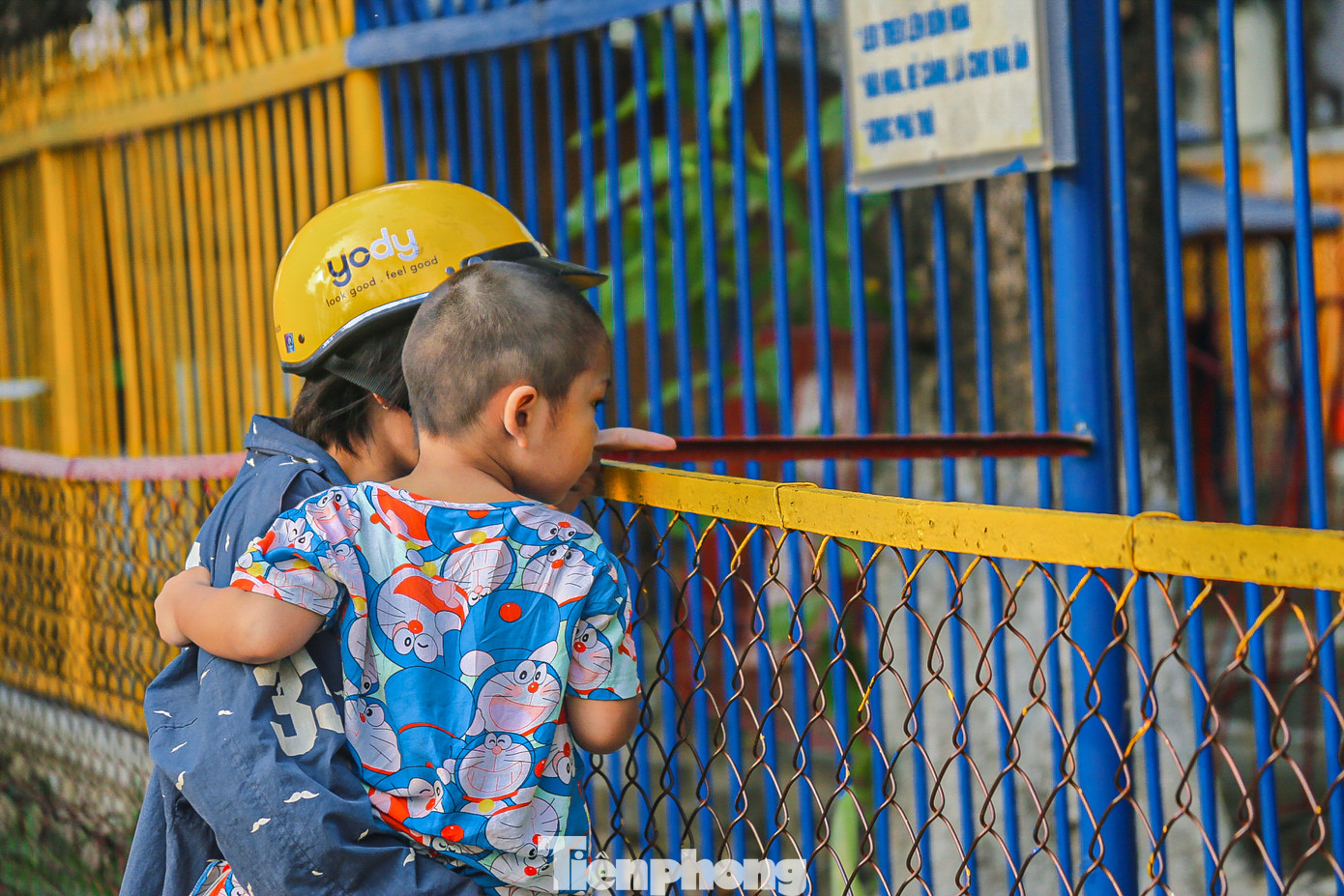 Tuy là dịp cuối tuần nhưng vườn thú đìu hiu, ít khách tham quan.