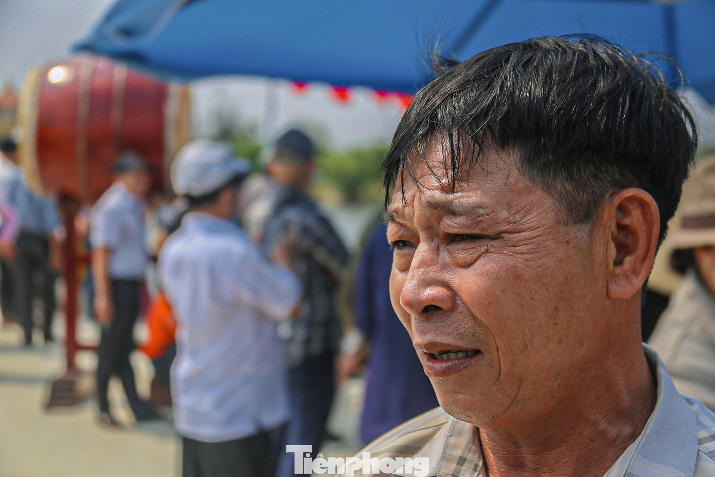 Ông Trương Thầu (trú quận Hải Châu, Đà Nẵng) cho biết: “Hôm nay tôi thấy đội nào thi đấu cũng tốt nhưng đội Hải Châu với sức sống của lớp trẻ đã thi đấu hay và nhanh hơn. Đội nào tôi cũng cổ vũ nhưng đội nhà mình chiến thắng thì tôi vui mừng”.