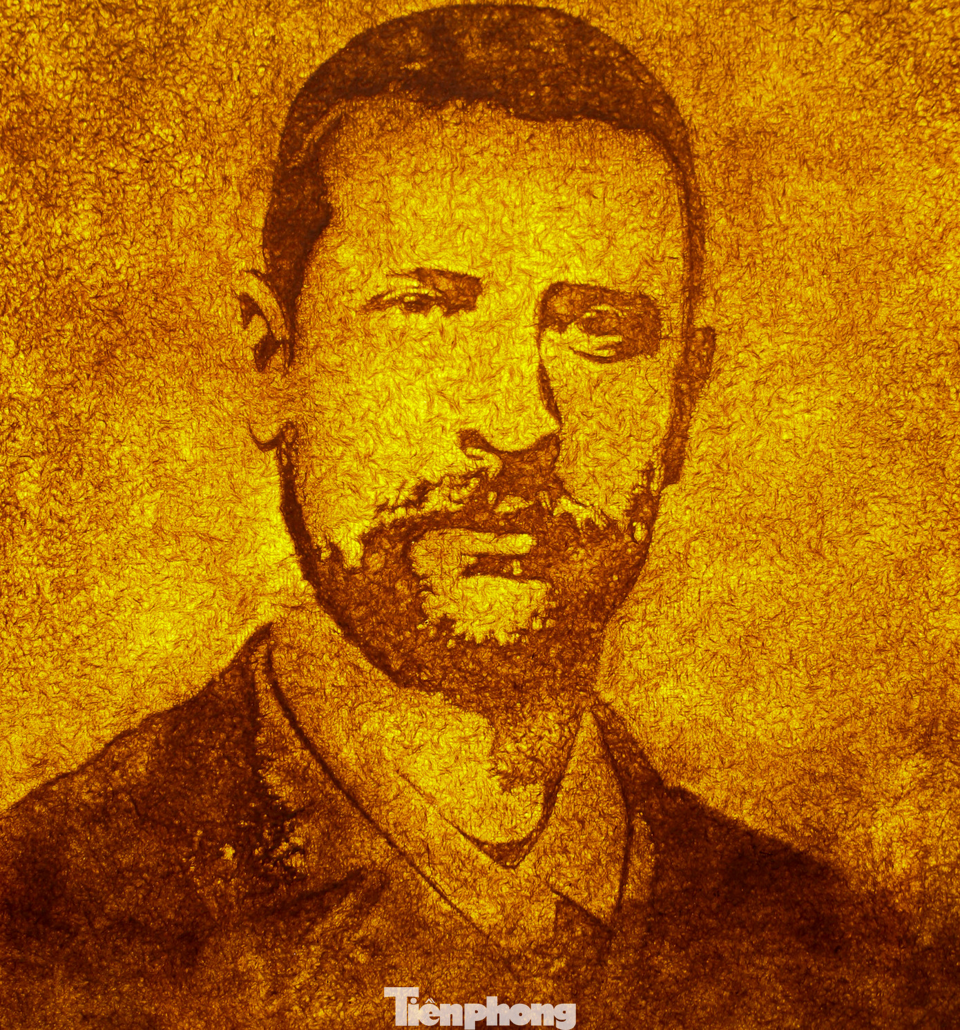 Những bức tranh phong cảnh, chân dung được nghệ nhân Hà hoàn thiện bán với giá từ vài triệu đến vài chục triệu, tùy theo kích thước của bức tranh.