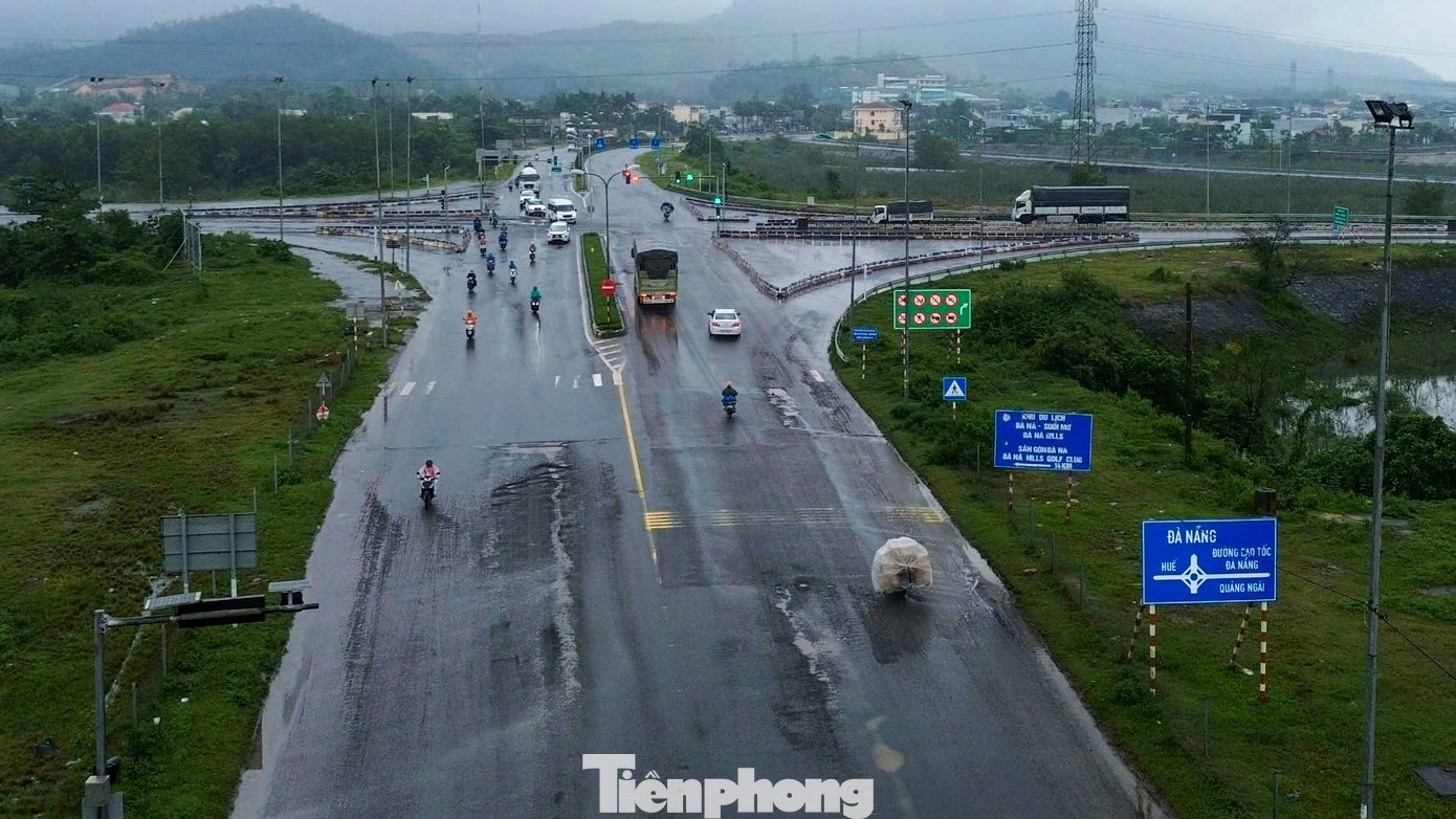 Dự án cải tạo, nâng cấp QL14B qua Đà Nẵng được khởi công vào tháng 11/2023 và được Bộ Giao thông Vận tải phê duyệt tổng mức đầu tư hơn 788 tỷ đồng. Dự án có điểm đầu thuộc xã Hòa Nhơn và điểm cuối thuộc xã Hòa Khương (huyện Hòa Vang) với tổng chiều dài tuyến là 7,58km. Dự án này hiện đang được triển khai với quy mô đường trục chính đô thị, bao gồm 4 làn xe cơ giới và 2 làn xe thô sơ.