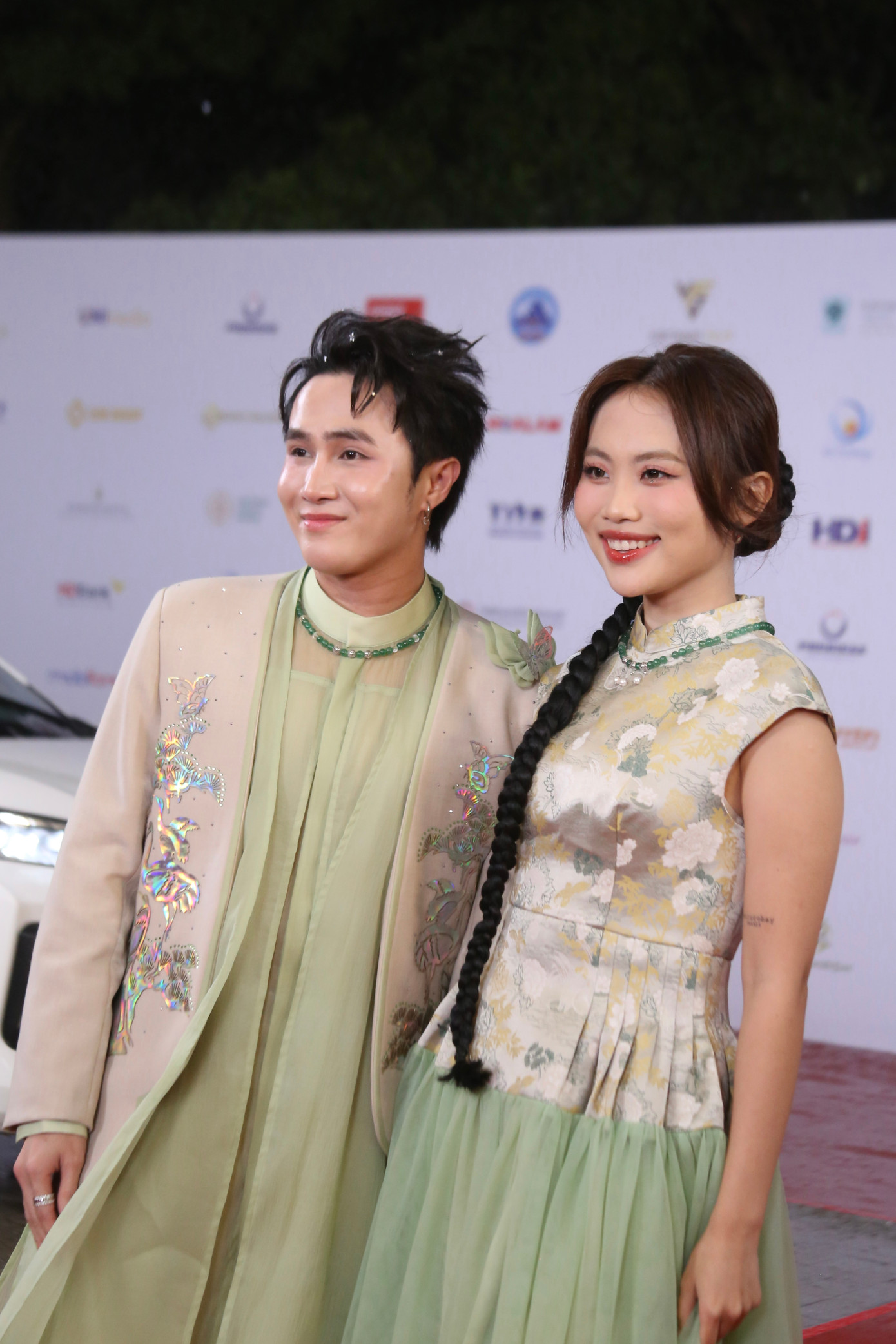 Phương Mỹ Chi và Huỳnh Lập của Nhà Gia Tiên.