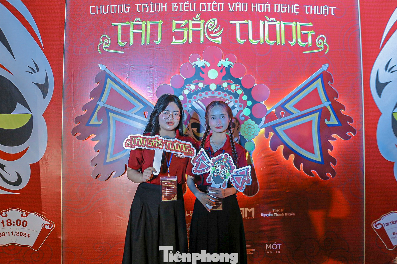 “Em thấy chương trình hôm nay lan tỏa được những giá trị văn hóa về nghệ thuật tuồng, giúp em hiểu hơn về truyền thống văn hóa đặc sắc của dân tộc mình”, bạn Nguyễn Phước Quý Ngân – Sinh viên trường Cao đẳng FPT Đà Nẵng chia sẻ.