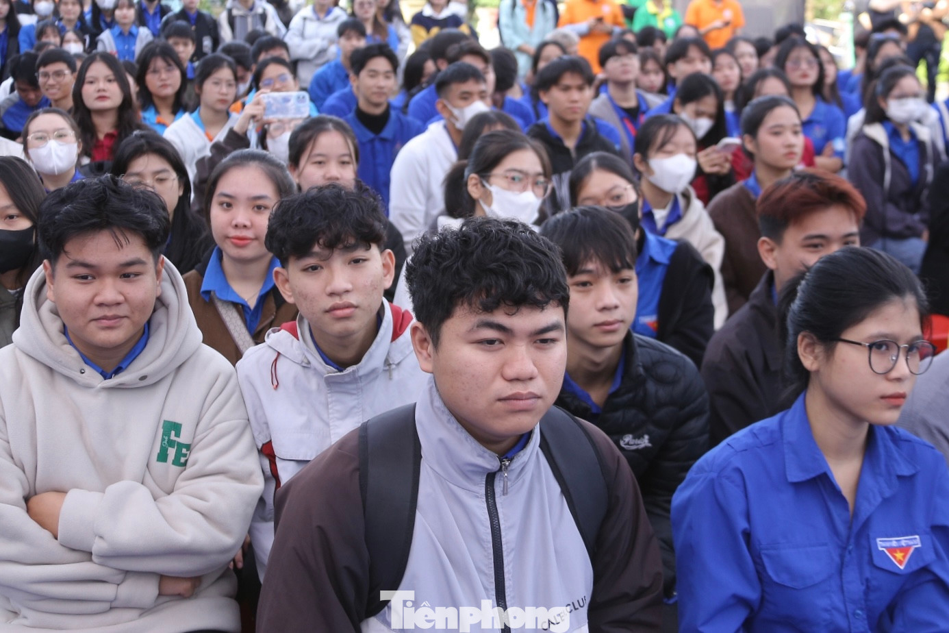 "Tôi mong muốn qua chương trình này sẽ thúc đẩy tinh thần học tập, rèn luyện, tinh thần đổi mới, sáng tạo của các bạn sinh viên. Phát huy hiệu quả vai trò tiên phong, là nguồn động lực phát triển kinh tế - xã hội của thanh niên, sinh viên trên địa bàn thành phố trong kỷ nguyên mới – kỷ nguyên vươn mình của dân tộc", anh Hùng nói. "Tôi mong muốn qua chương trình này sẽ thúc đẩy tinh thần học tập, rèn luyện, tinh thần đổi mới, sáng tạo của các bạn sinh viên. Phát huy hiệu quả vai trò tiên phong, là nguồn động lực phát triển kinh tế - xã hội của thanh niên, sinh viên trên địa bàn thành phố trong kỷ nguyên mới – kỷ nguyên vươn mình của dân tộc", anh Hùng nói.