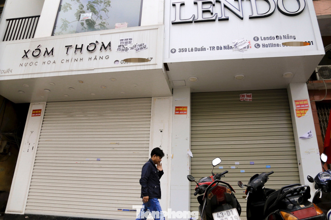 Nhiều shop áo quần đóng cửa cho thuê mặt bằng nhiều tháng qua nhưng vẫn chưa tìm được người thuê.