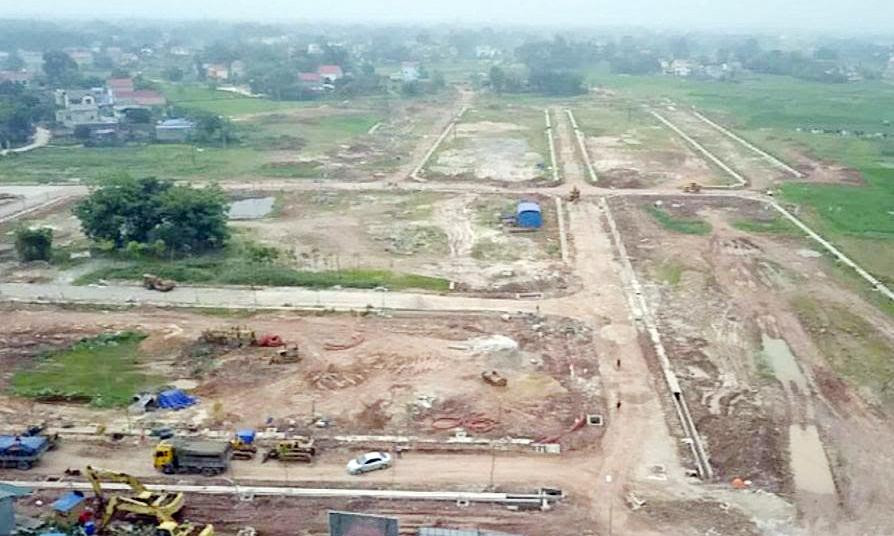 Tỉnh Thái Nguyên chấm dứt hiệu lực pháp lý của 11 dự án sử dụng vốn đầu tư ngoài ngân sách, khu dân cư, khu đô thị trên địa bàn tỉnh do chậm triển khai, vi phạm Luật Đầu tư. Trong ảnh: Dự án đầu tư xây dựng hạ tầng kỹ thuật Khu dân cư Đông Tây, thị xã Phổ Yên trước đó bị tỉnh Thái Nguyên chấm dứt hoạt động, thu hồi quyết định chủ trương đầu tư. Tỉnh Thái Nguyên chấm dứt hiệu lực pháp lý của 11 dự án sử dụng vốn đầu tư ngoài ngân sách, khu dân cư, khu đô thị trên địa bàn tỉnh do chậm triển khai, vi phạm Luật Đầu tư. Trong ảnh: Dự án đầu tư xây dựng hạ tầng kỹ thuật Khu dân cư Đông Tây, thị xã Phổ Yên trước đó bị tỉnh Thái Nguyên chấm dứt hoạt động, thu hồi quyết định chủ trương đầu tư.