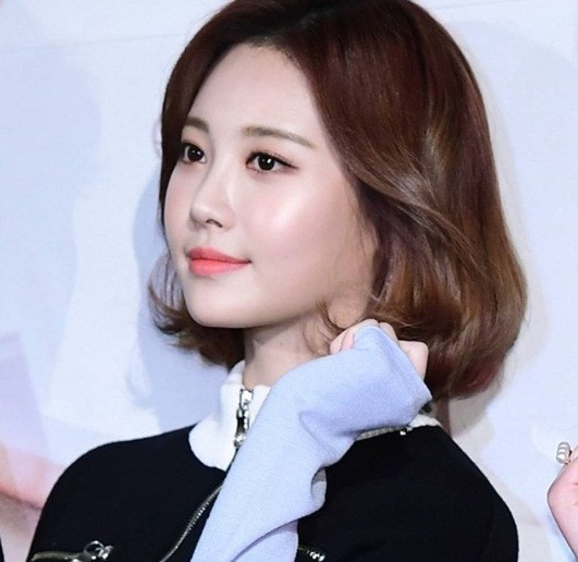 MC Hoa hậu Hàn Quốc 2018 được khen đẹp hơn cả thí sinh ảnh 1