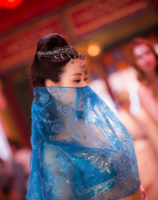 Nhan sắc mong manh trong veo của nữ sinh hàng không 9x xứ Trung ảnh 7