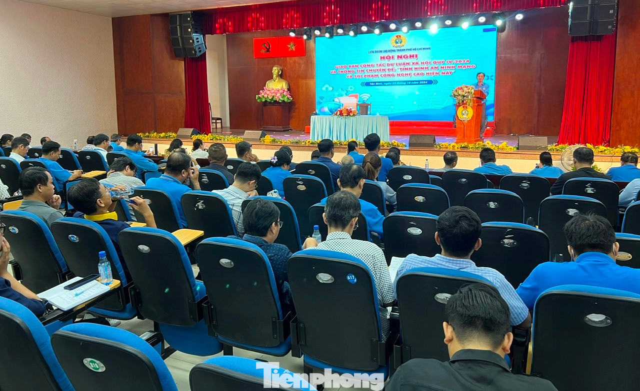 Liên đoàn lao động TPHCM cho biết, sẽ mở rộng đối tặng chăm lo Tết 2025 để đoàn viên, người lao động nào cũng được vui đón Tết