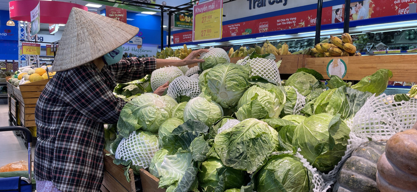 Rau củ ở siêu thị đảm bảo đủ cung ứng cho các địa phương chịu ảnh hưởng do bão số 3, đồng thời cam kết không tăng giá