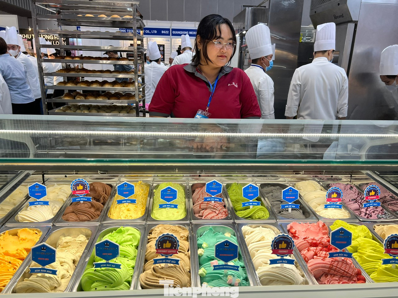 Nhiều loại kem với hương vị tươi ngon cũng thu hút khách tại triển lãm Nhiều loại kem với hương vị tươi ngon cũng thu hút khách tại triển lãm